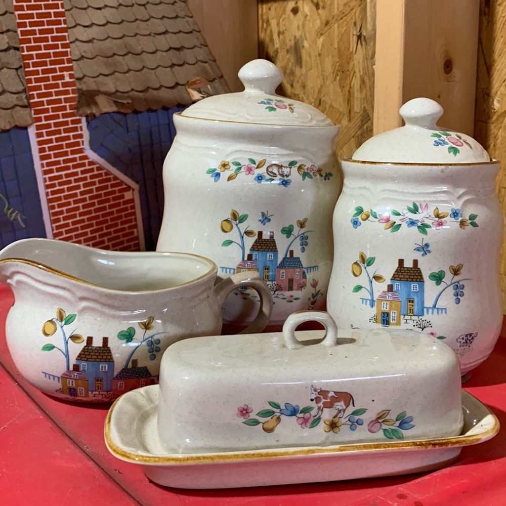 Heartland farm scene 4 piece kitchen  set